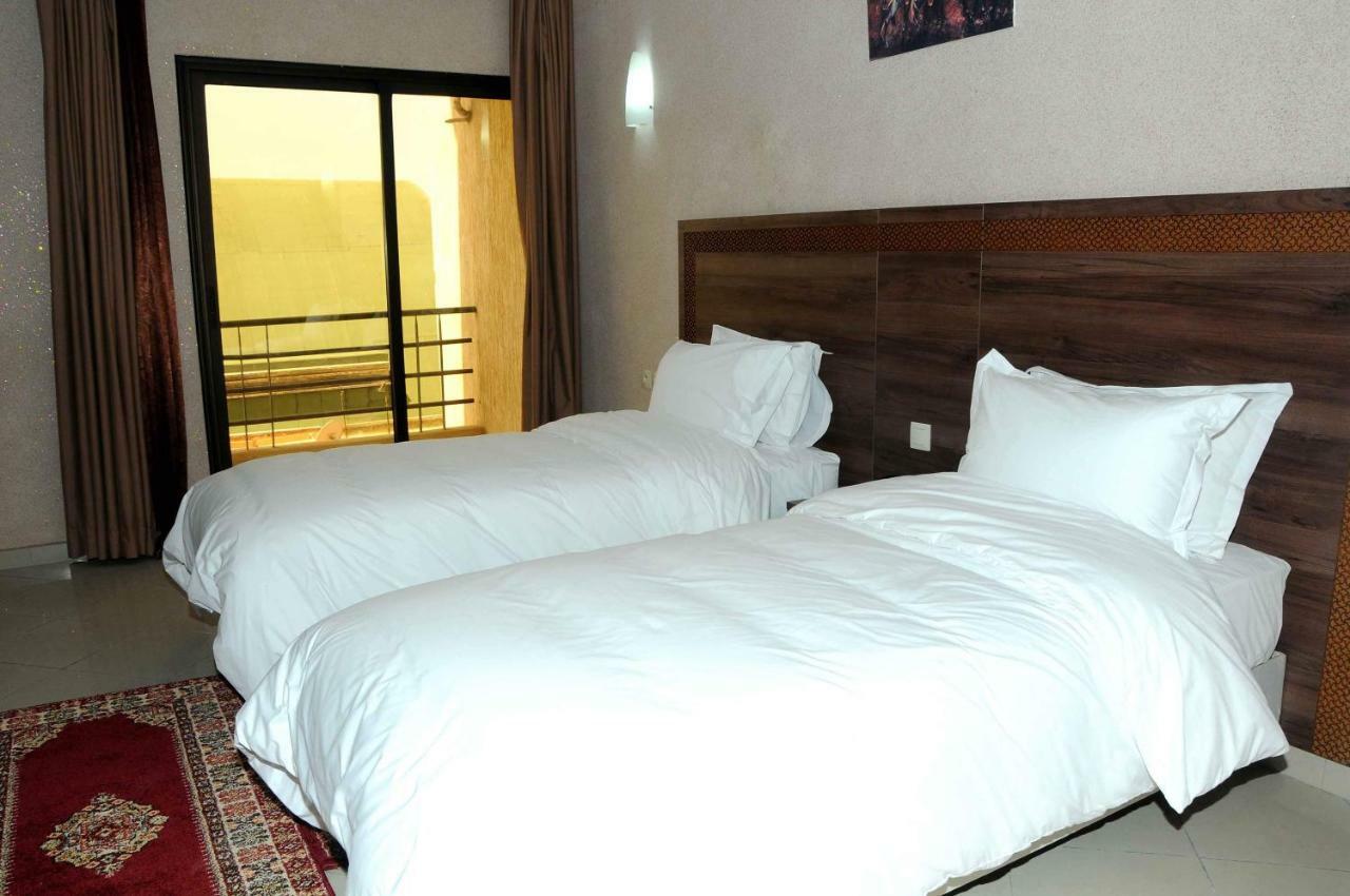 Hotel Al Madina Safi Buitenkant foto
